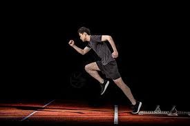 斗地主什么时候该让（斗地主什么时候该让步）